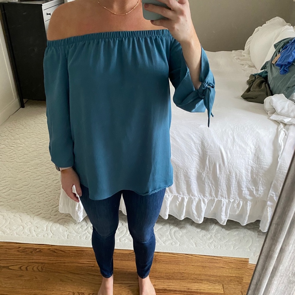 Blue off the shoulder 3/4 length sleeve